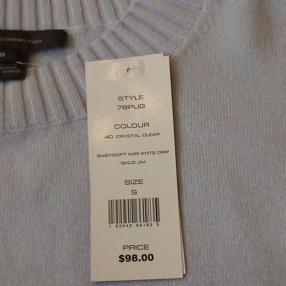 French Connection - Lilac Pull-Over Sweater, Size Small, Slits On Both Sides,... - Picture 6 of 10